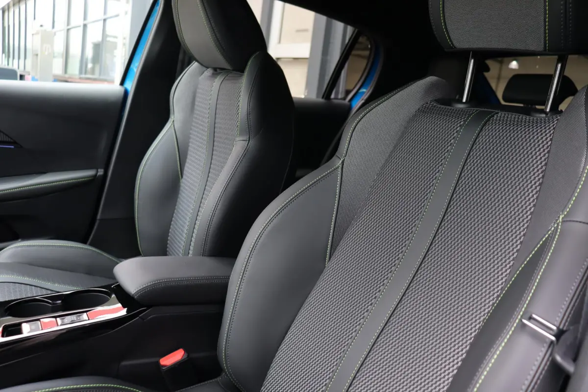 1.2 Hybrid 145 e-DCS6 GT / Voordeel / 2+6 Jaar garantie