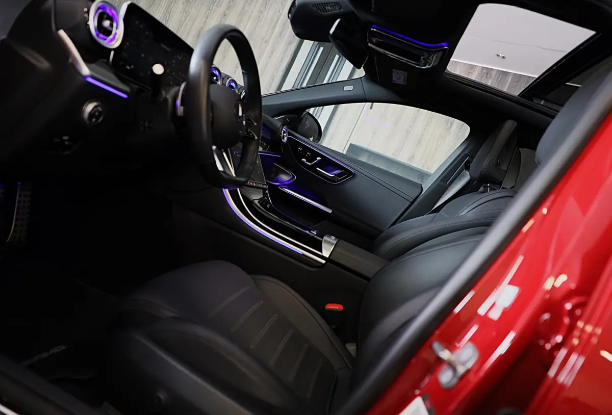 300 e AMG 63 Look / Burmester / Head Up / 360 Camera / Acc / Elek Stoelen / Full Leder / Open Pano / 20 Inc