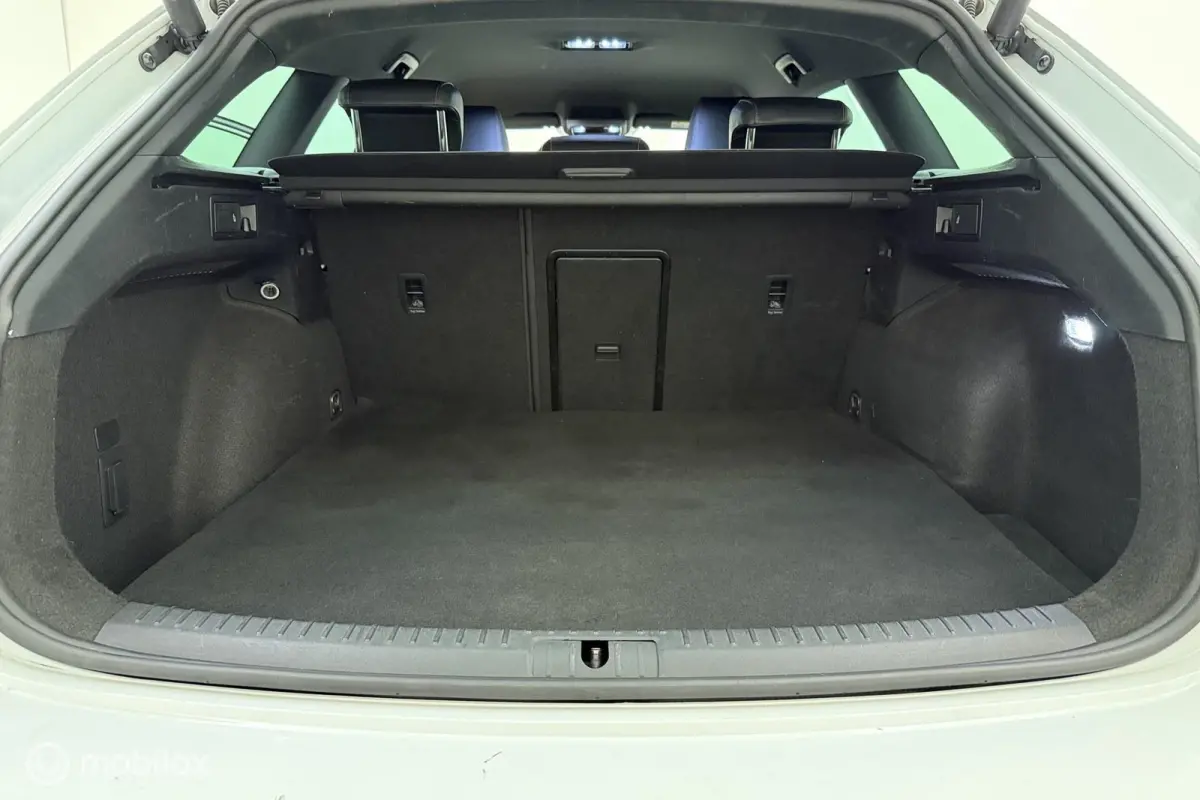 1.4 TSI eHybrid FR|LUXE|ALCANTARA|CAM