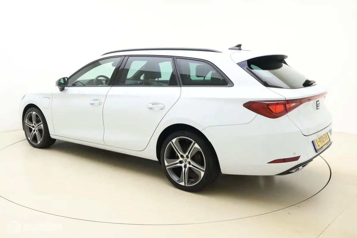 1.4 TSI eHybrid FR|LUXE|ALCANTARA|CAM