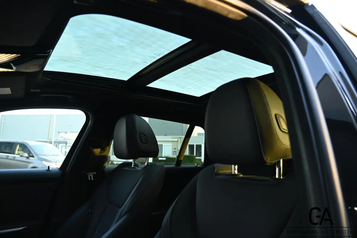 330e xDrive |M-Sport|Memory|Panoramadak|