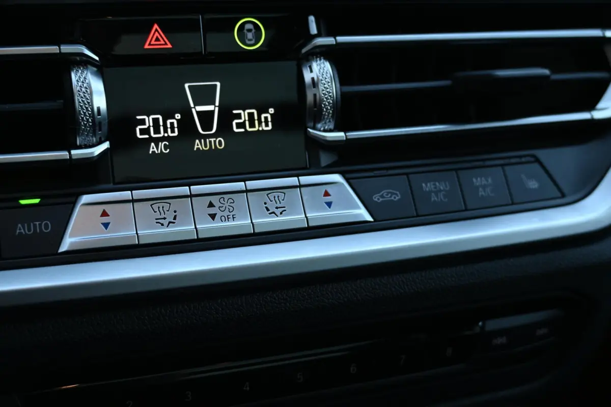 330e xDrive |M-Sport|Memory|Panoramadak|