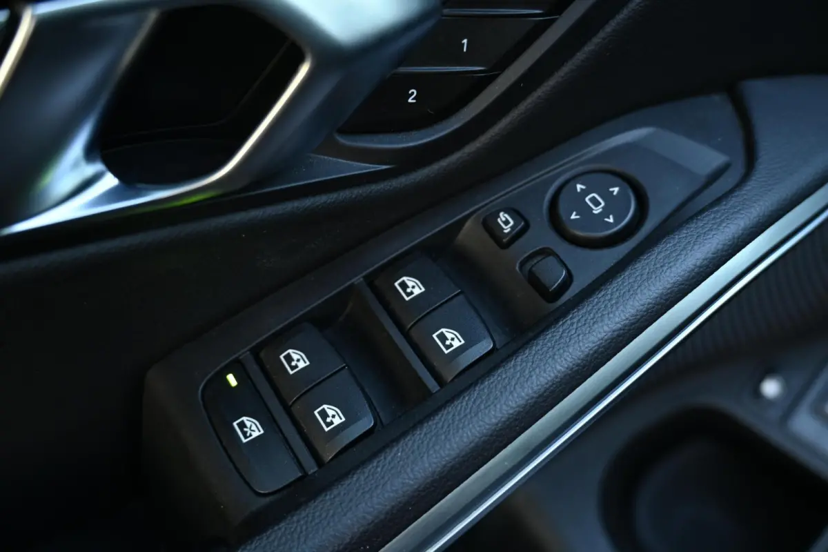 330e xDrive |M-Sport|Memory|Panoramadak|