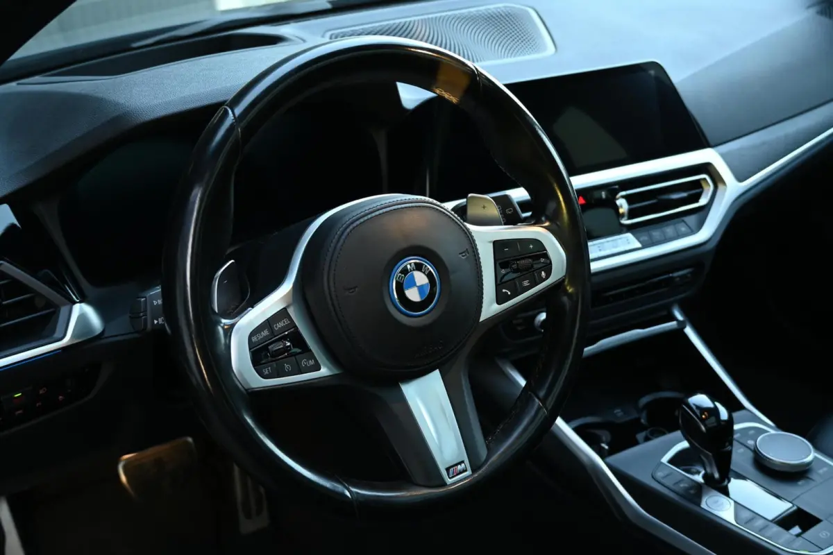 330e xDrive |M-Sport|Memory|Panoramadak|