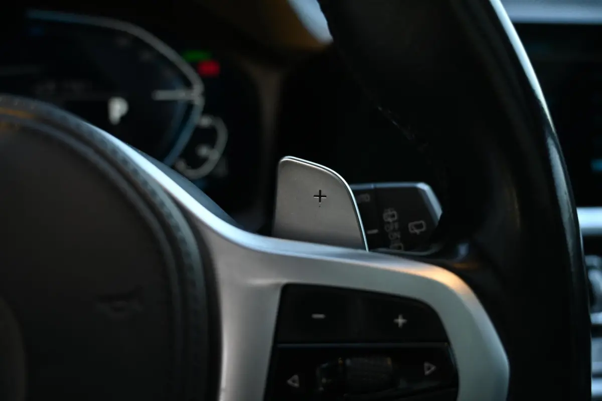 330e xDrive |M-Sport|Memory|Panoramadak|