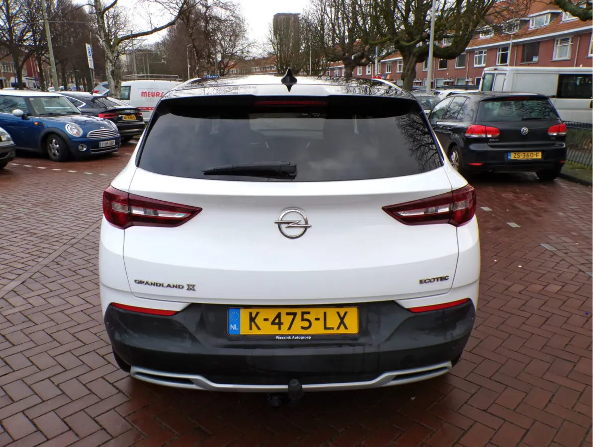 1.2 Turbo Edition 2020 1e EIGENAAR GEHEEL DEALER ONDERHOUDEN..131 PK