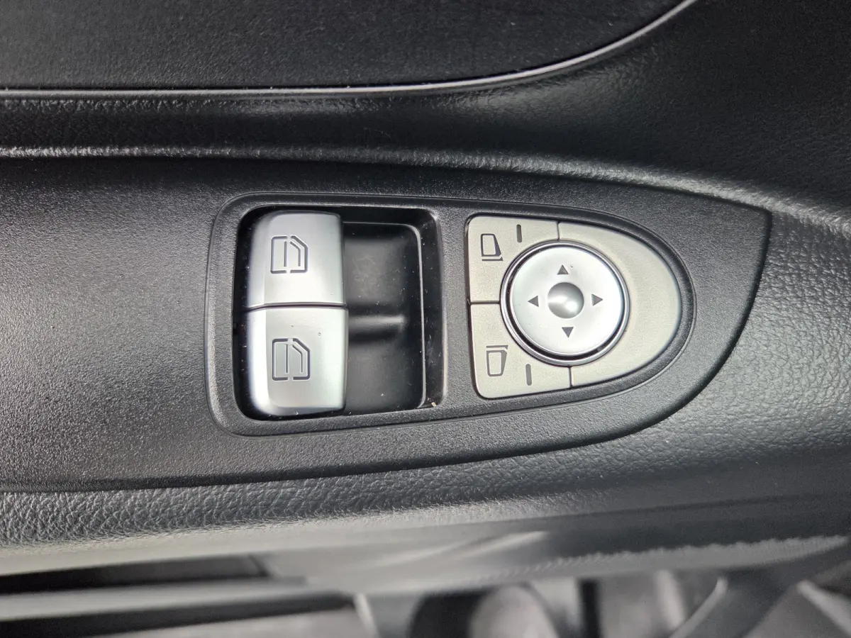 116 CDI L3 Autm. XL Cruisecontrol Achteruitrijcamera Navi Airco PDC Doordraai Achterdeuren Stoelverwarming