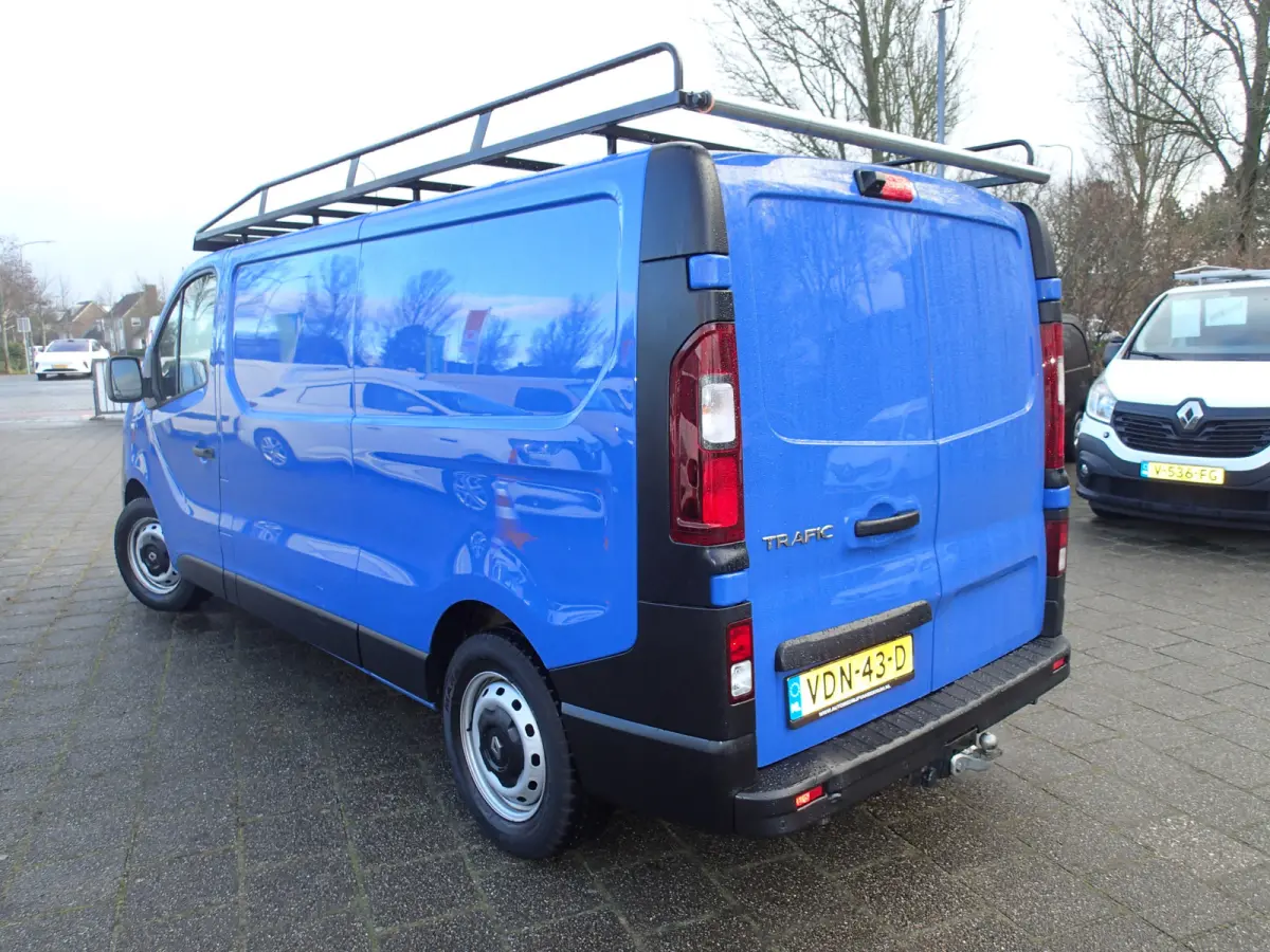 1.6 dCi 95 T29 L2H1 Comfort VOORZIEN VAN AIRCO+CRUISE+TREKHAAK !!!