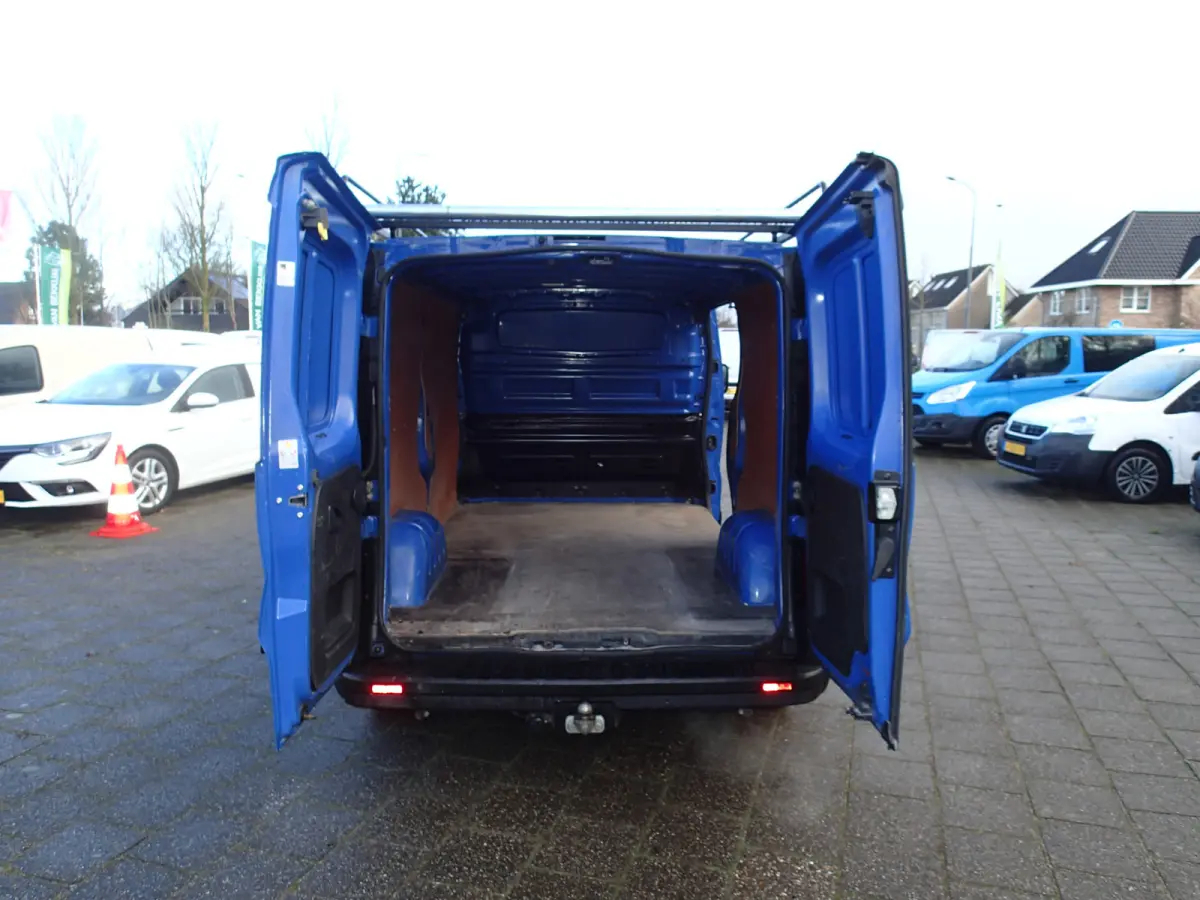1.6 dCi 95 T29 L2H1 Comfort VOORZIEN VAN AIRCO+CRUISE+TREKHAAK !!!