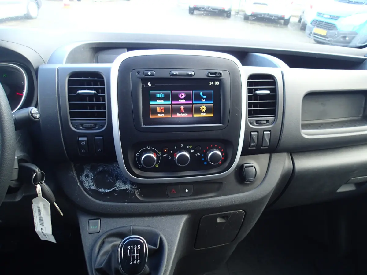 1.6 dCi 95 T29 L2H1 Comfort VOORZIEN VAN AIRCO+CRUISE+TREKHAAK !!!