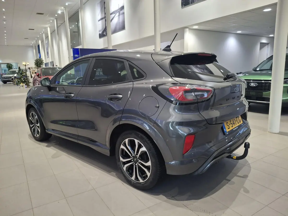 1.0 EcoBoost ST-Line | ADAPTIEVE CRUISE CONTROL | STOEL, STUUR EN VOORRUITVERWARMING | AFNEEMBARE TREKHAAK | APPLE CARPLAY / ANDROID AUTO | CAMERA |
