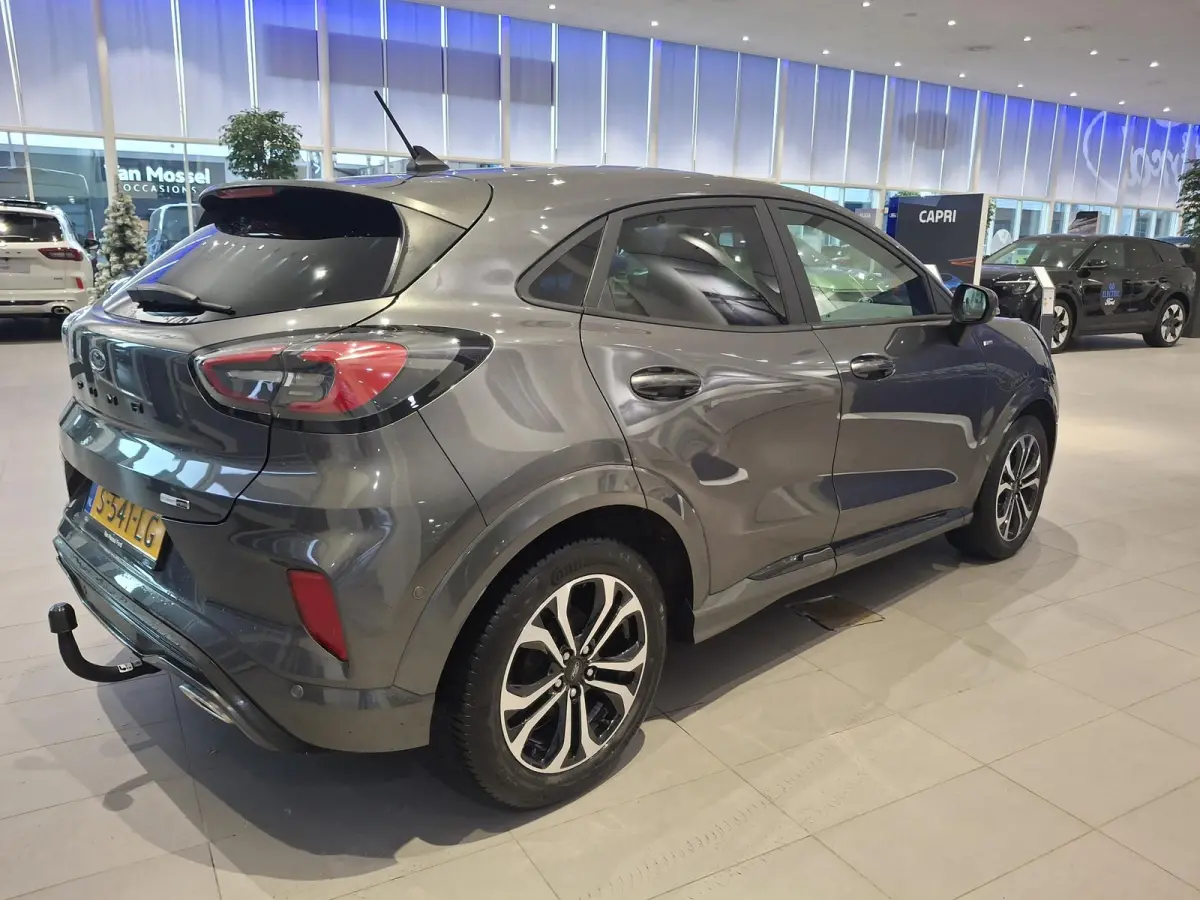 1.0 EcoBoost ST-Line | ADAPTIEVE CRUISE CONTROL | STOEL, STUUR EN VOORRUITVERWARMING | AFNEEMBARE TREKHAAK | APPLE CARPLAY / ANDROID AUTO | CAMERA |