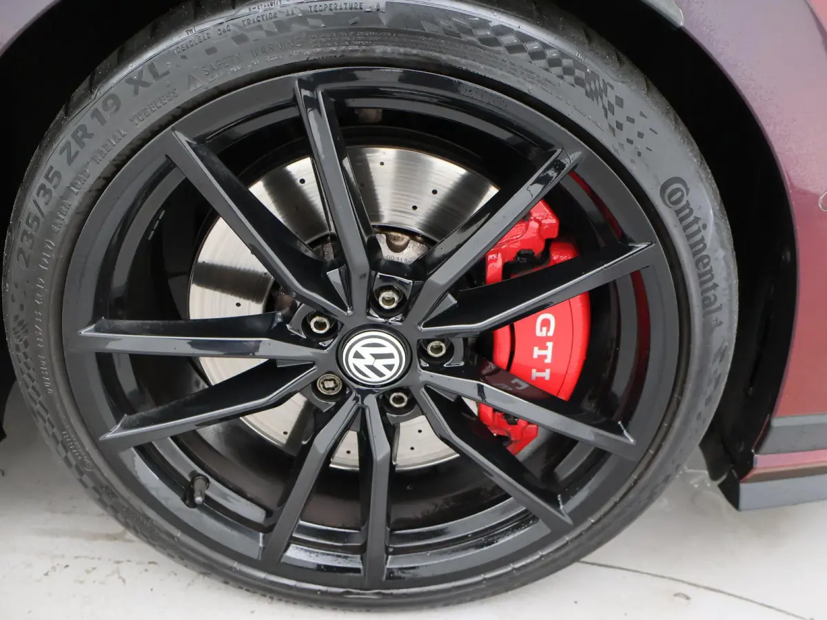 8 2.0 TSI GTI CLUBSPORT 300 PK MILLTEK | PANORAMA | HARMAN/KARDON | SFEERVERL. | CAMERA