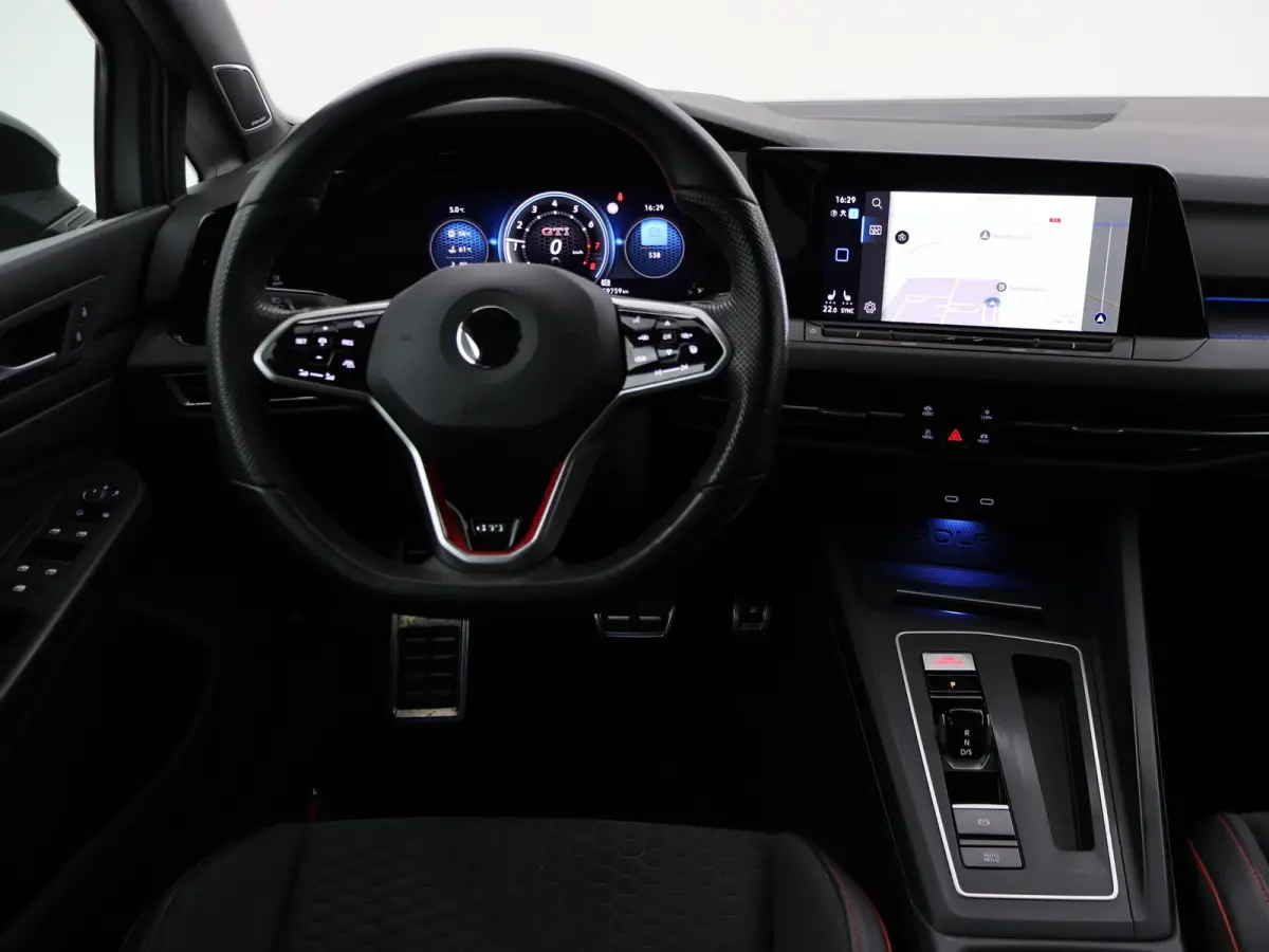 8 2.0 TSI GTI CLUBSPORT 300 PK MILLTEK | PANORAMA | HARMAN/KARDON | SFEERVERL. | CAMERA