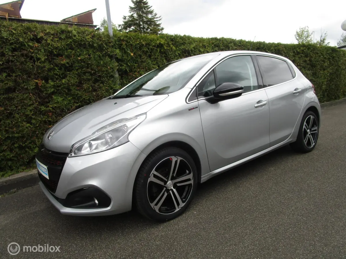 1.2 110 PK GT-Line - 5-Deurs