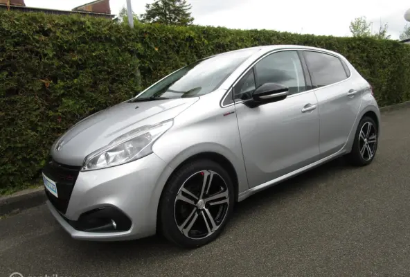 1.2 110 PK GT-Line - 5-Deurs