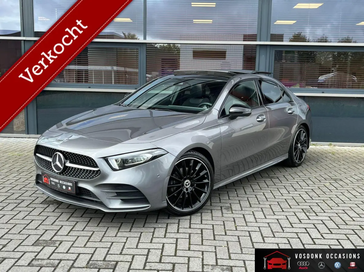 200 Business/AMG/Pano/Memory/keyless/ full option!