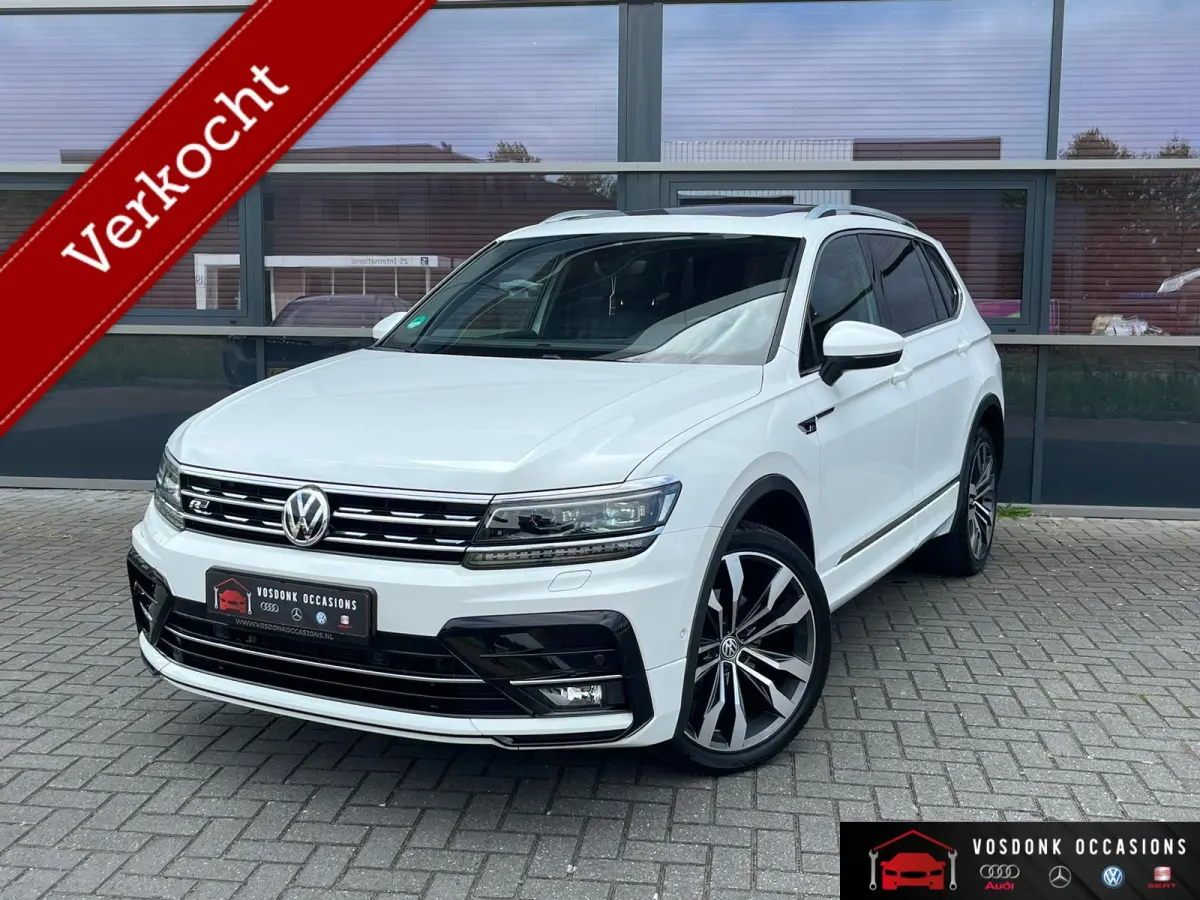 1.5 TSI ACT R-line Trekhaak Pano DSG camera Dodehoek