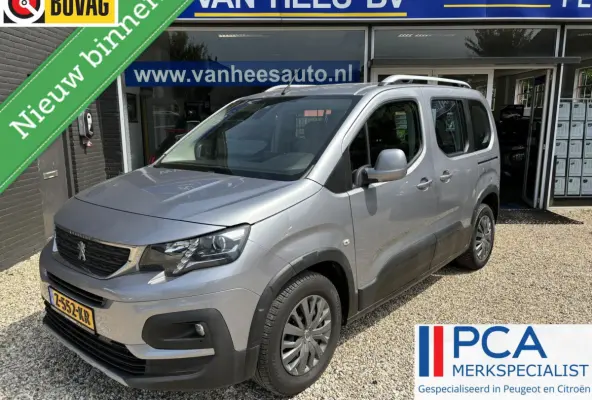 1.2 Puretech 110 PK navigatie carplay climate control