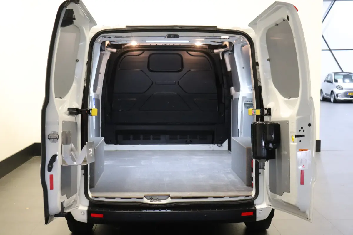 2.0 TDCI 130PK L2 EURO 6 - Airco - Cruise - Camera - € 12.950,- Excl.