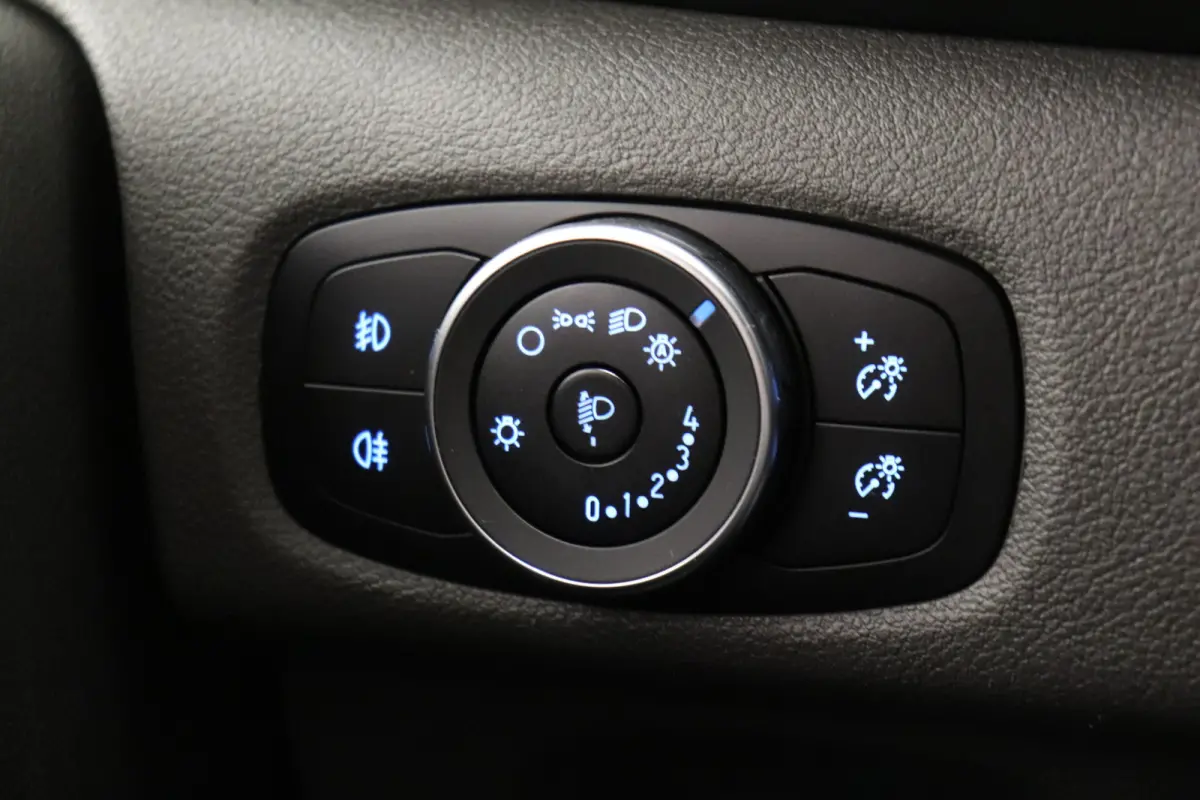 2.0 TDCI 130PK L2 EURO 6 - Airco - Cruise - Camera - € 12.950,- Excl.