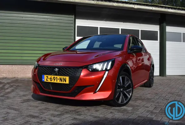 1.2 PureTech GT Pack |Apple carplay|Cruise|stoelverw.|nw distributie
