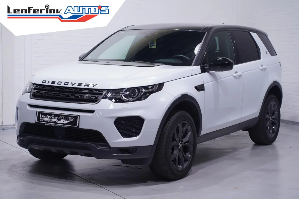 2.0 TD4 180 PK Landmark Grijs Kenteken 2-Zits Navi Marge Auto, Panoramadak, Cruise control, Trekhaak 2200 kg