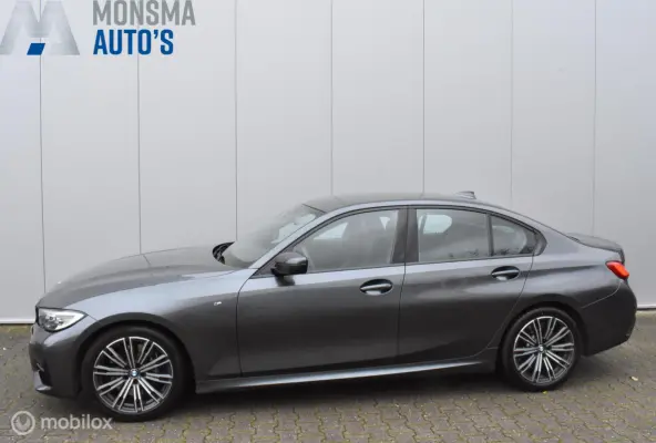 330i Executive Edition