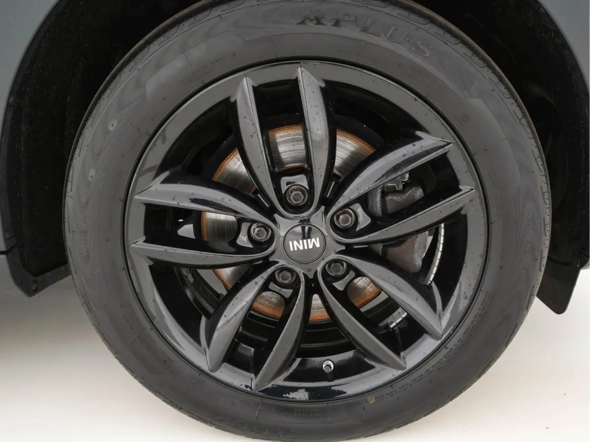 Mini 2.0 Cooper SD ALL4 Pepper *PANO | LEATHER | BI-XENON | NAVI-FULLMAP | HEATED-COMFORTSEATS | ECC | HEATED-SEATS | PDC | CRUISE | TOWBAR | 17''ALU*