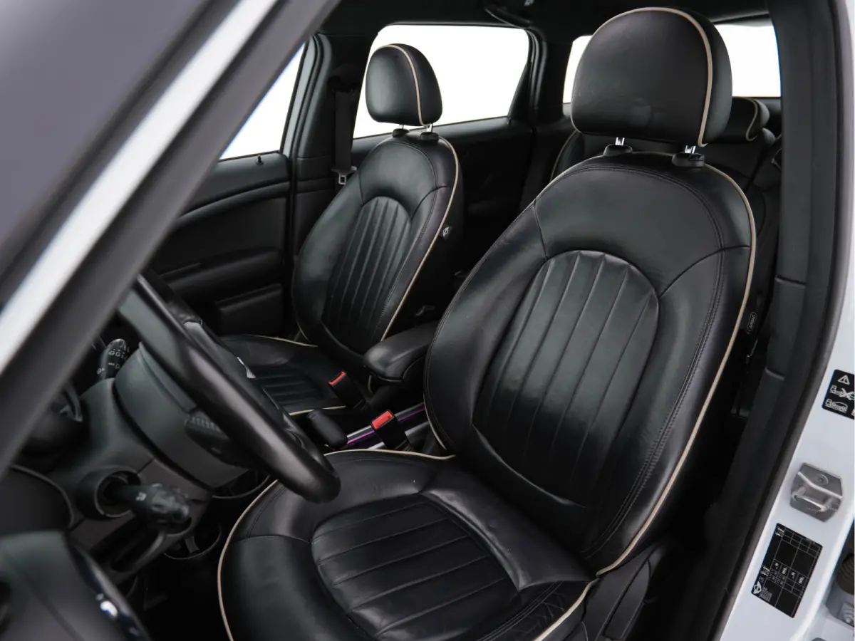 Mini 2.0 Cooper SD ALL4 Pepper *PANO | LEATHER | BI-XENON | NAVI-FULLMAP | HEATED-COMFORTSEATS | ECC | HEATED-SEATS | PDC | CRUISE | TOWBAR | 17''ALU*