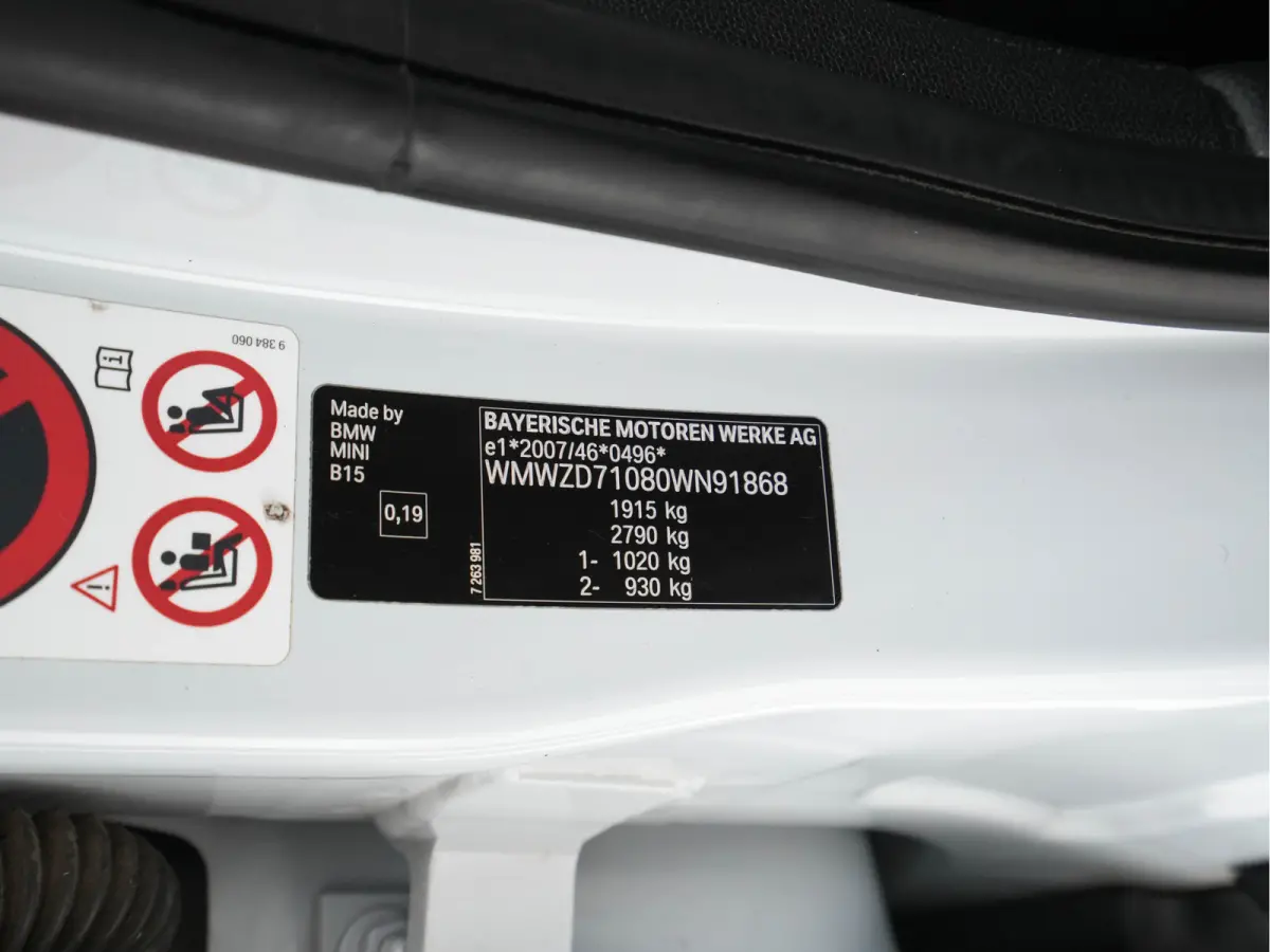 Mini 2.0 Cooper SD ALL4 Pepper *PANO | LEATHER | BI-XENON | NAVI-FULLMAP | HEATED-COMFORTSEATS | ECC | HEATED-SEATS | PDC | CRUISE | TOWBAR | 17''ALU*
