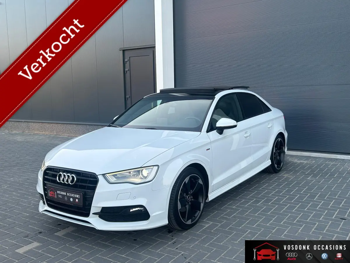1.4 TFSI S-line/RS-stoelen/pano/keyless/Dodehoek/ Topstaat!