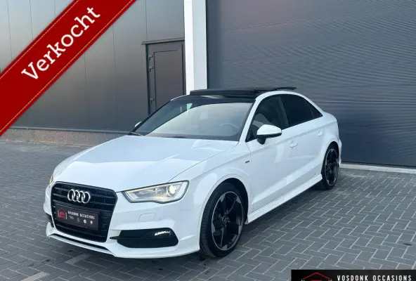1.4 TFSI S-line/RS-stoelen/pano/keyless/Dodehoek/ Topstaat!