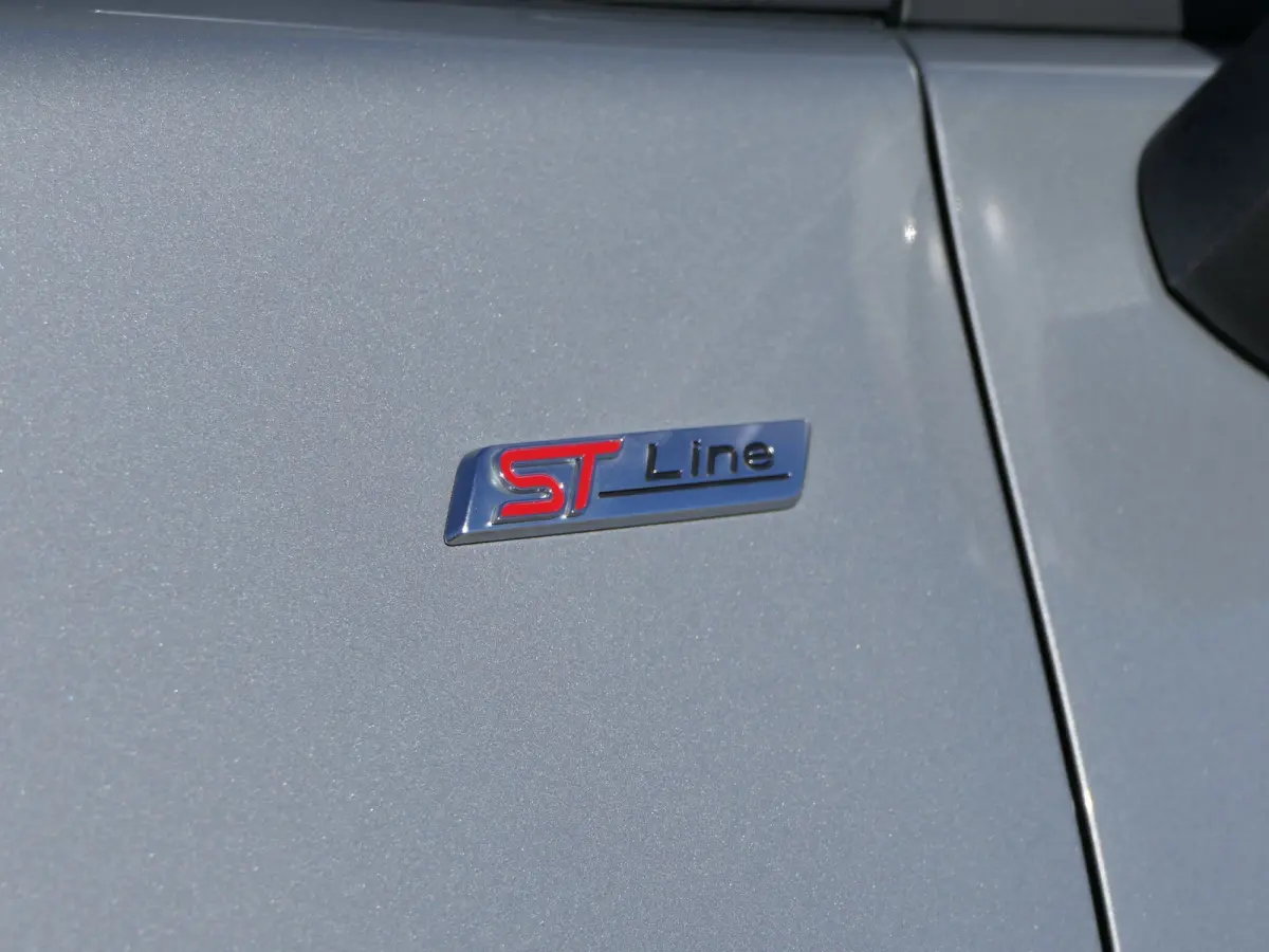 1.0 EcoBoost ST-Line | Uit voorraad leverbaar | Winter pack | Driver assistance pack | Comfort pack
