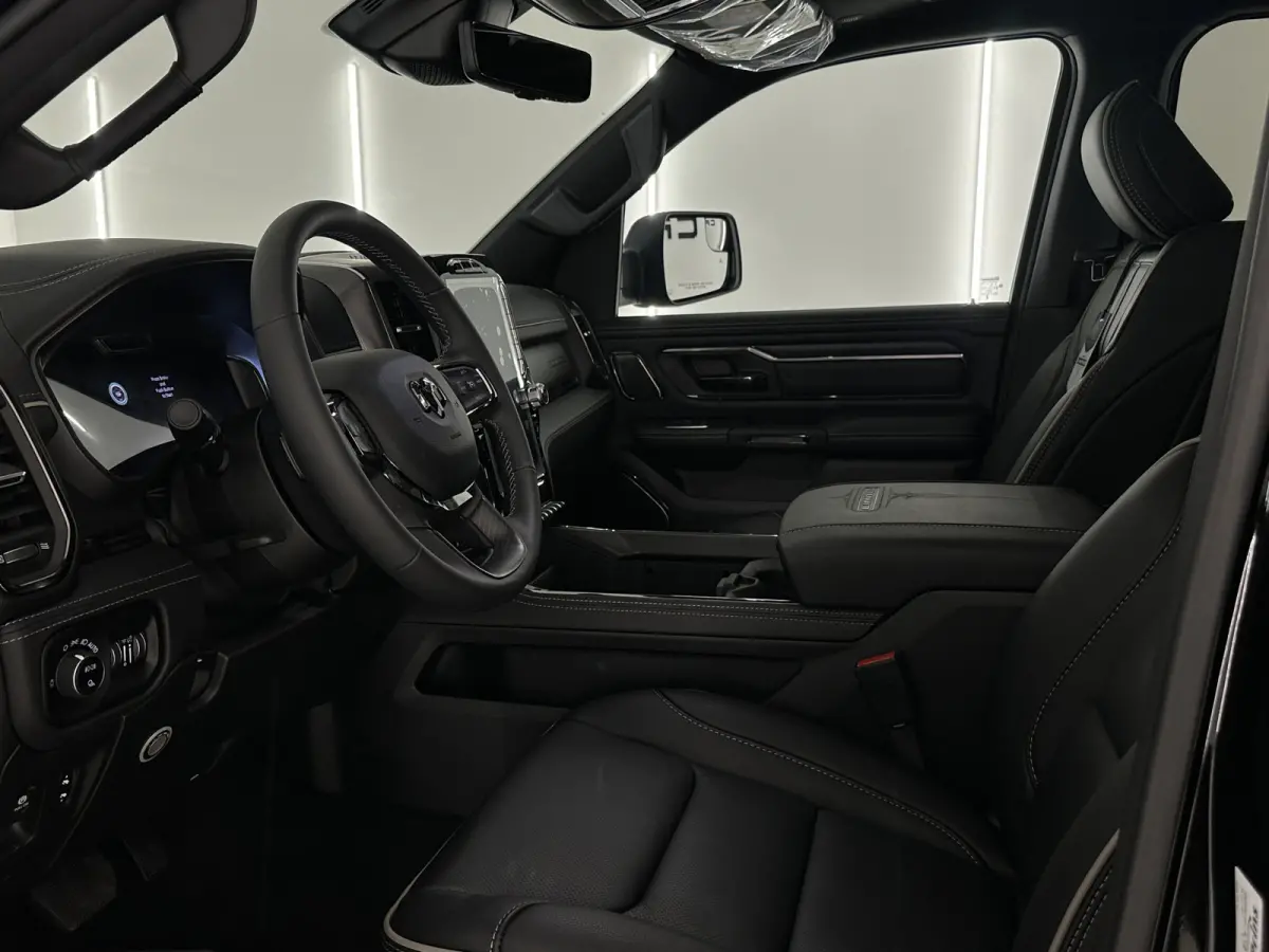 1500 5.7 V8 4x4 Crew Cab Limited
