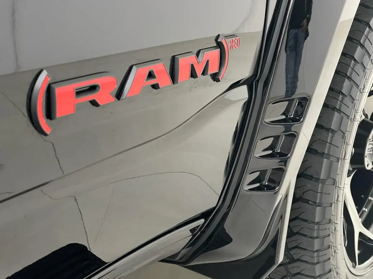 1500 5.7 V8 Limited RED Widebody Carway Edition