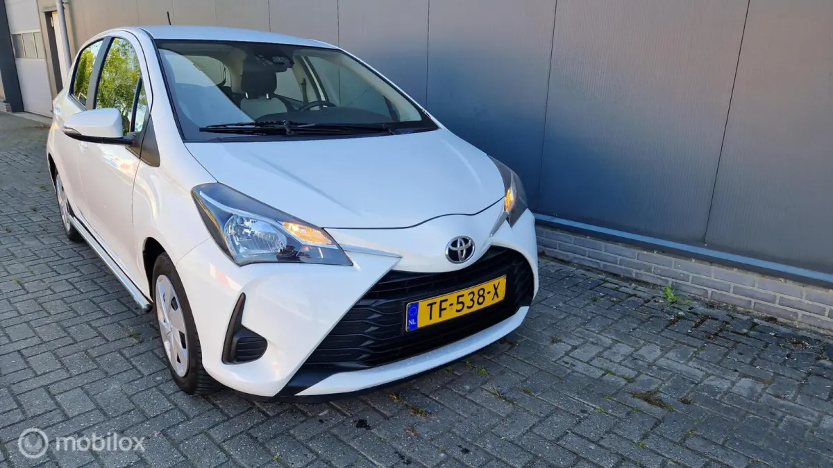 Toyota Yaris 2018 Benzine Handgeschakeld leasen