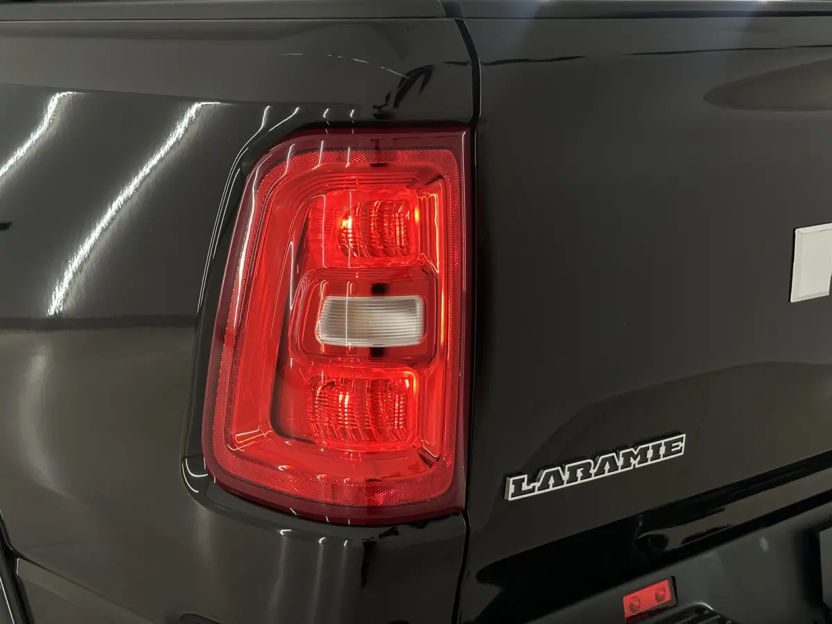 MY2025 Laramie Sport 3.0L TT Hurrican 420pk