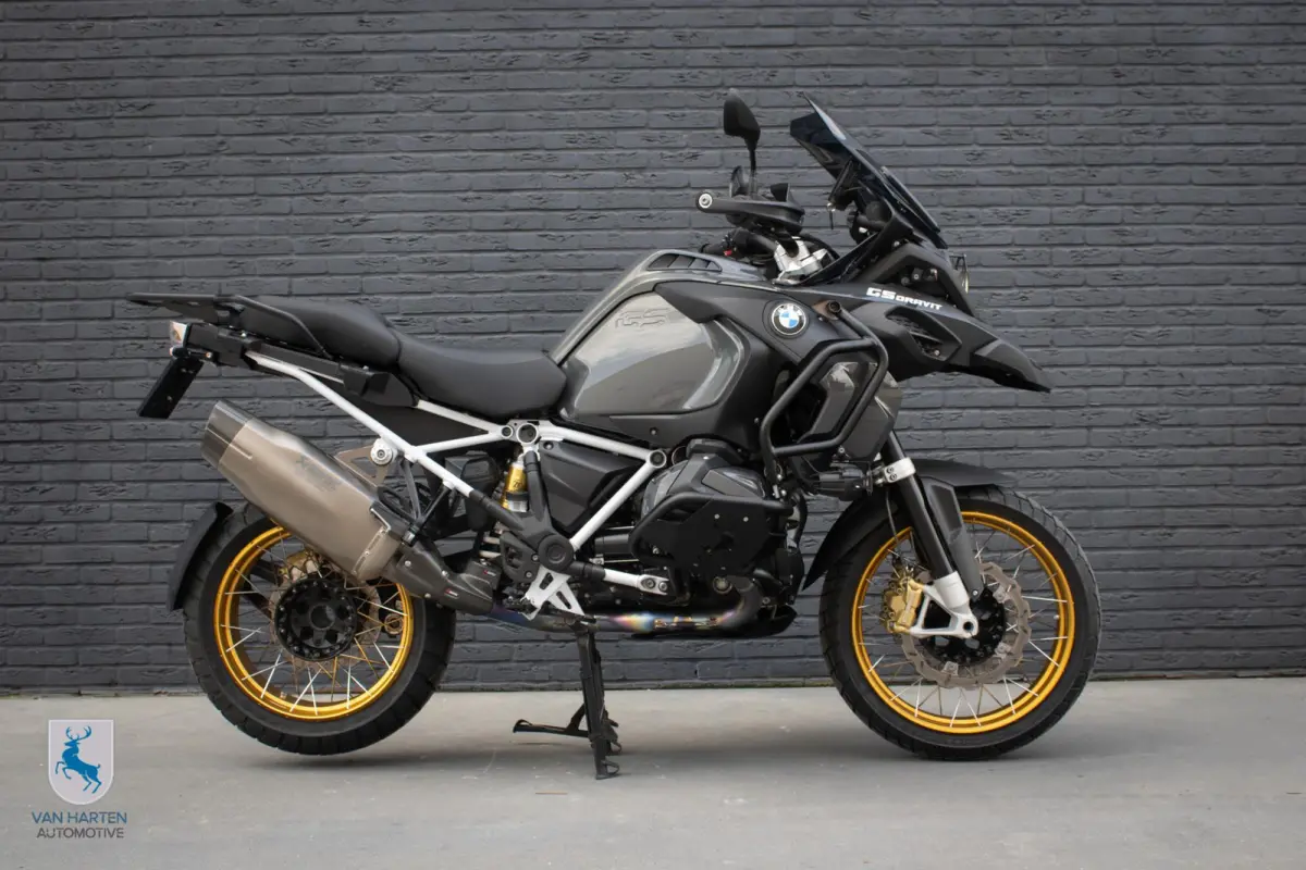Dravit / Van Harten Design / Volledig Akrapovic