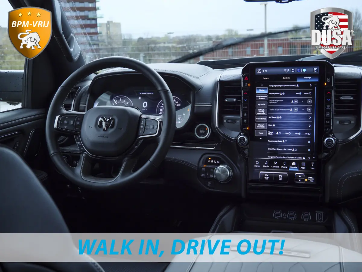 | 1500 | Limited | Night | 3.0L Twin-Turbo I6 | High Output | BPM-VRIJ Massage stoelen | Harman Kardon | Passenger Display | RAMBOX Getoonde accessoires zijn verkrijgbaar tegen meerprijs