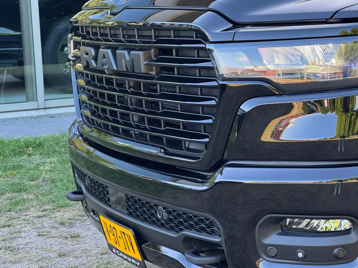 1500 2025 Laramie full spec. luchtvering, Pano, pass.scherm