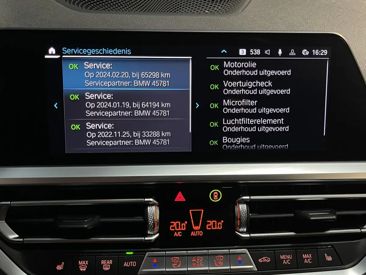 330e xDrive Sport Line 18"/Sportstoelen + memory/Stoel + stuurverwarming/Keyless/PDC/Apple Carplay & Android Auto
