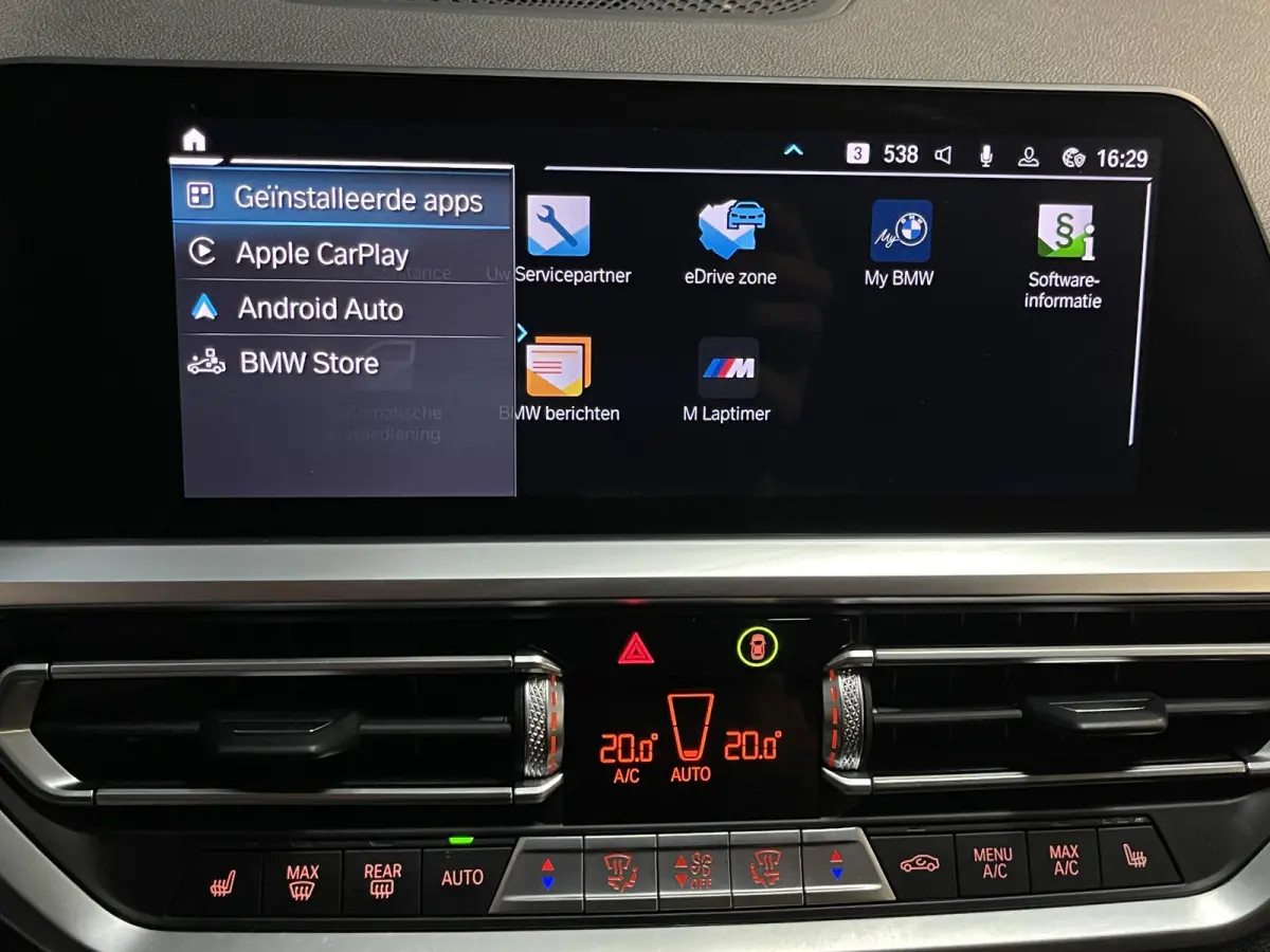330e xDrive Sport Line 18"/Sportstoelen + memory/Stoel + stuurverwarming/Keyless/PDC/Apple Carplay & Android Auto