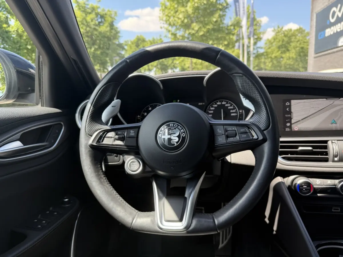 2.0 T Q4 Veloce AWD 280PK | Panoramadak | ACC | Navi