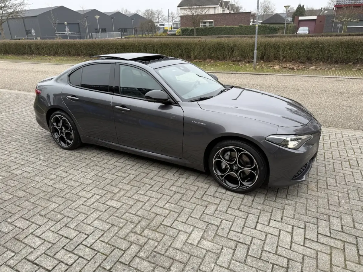 2.0 T Q4 Veloce AWD 280PK | Panoramadak | ACC | Navi