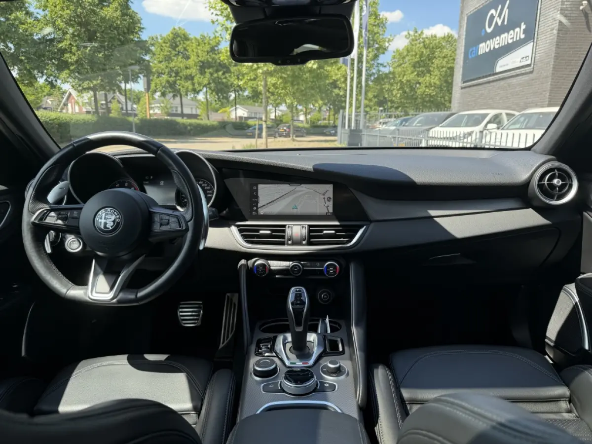 2.0 T Q4 Veloce AWD 280PK | Panoramadak | ACC | Navi