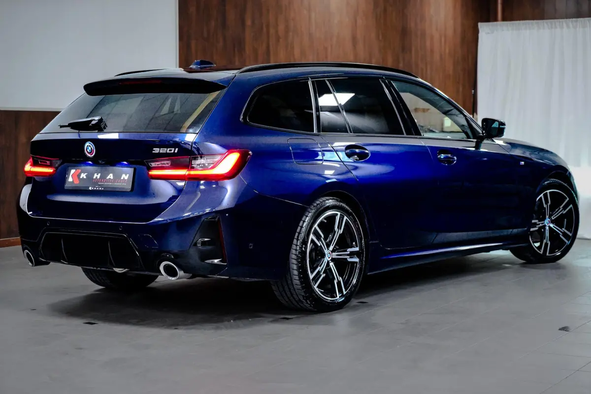 320i High Executive BTW|M-sport |Pano|Memor|Head-Up|Trekhaak
