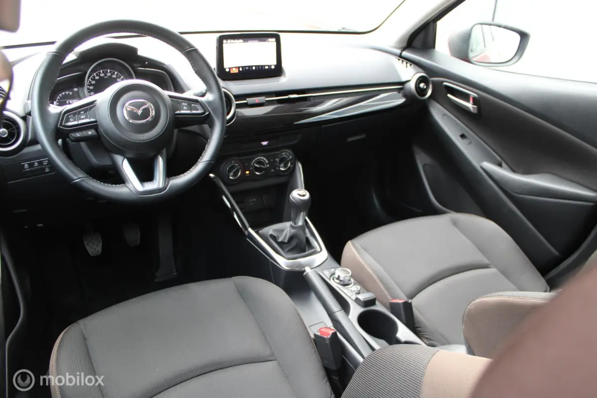 1.5 Skyactiv-G Style Selected | Carplay | Camera | Cruise | Led | NL Auto.