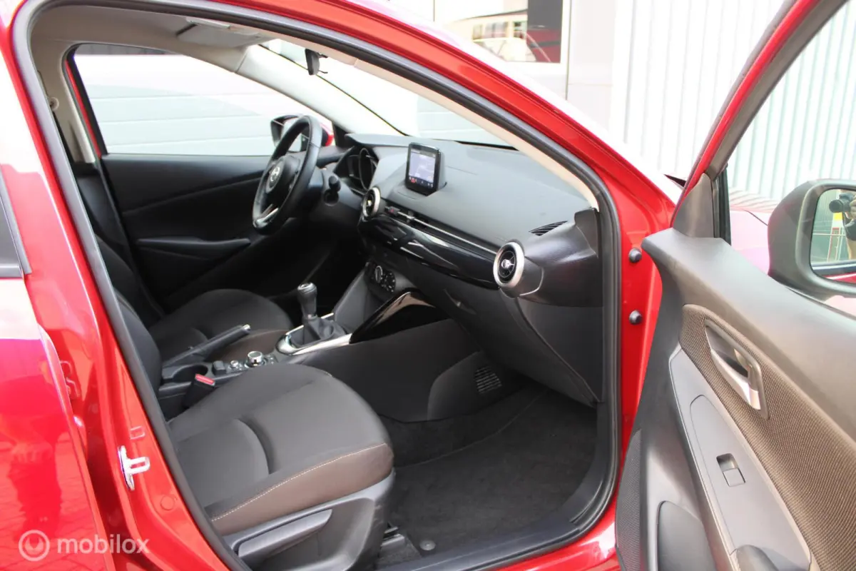 1.5 Skyactiv-G Style Selected | Carplay | Camera | Cruise | Led | NL Auto.