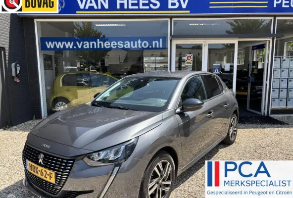1.2 PureTech 100 Allure Pack navigatie en carplay Led koplampen cruise control Led koplampen